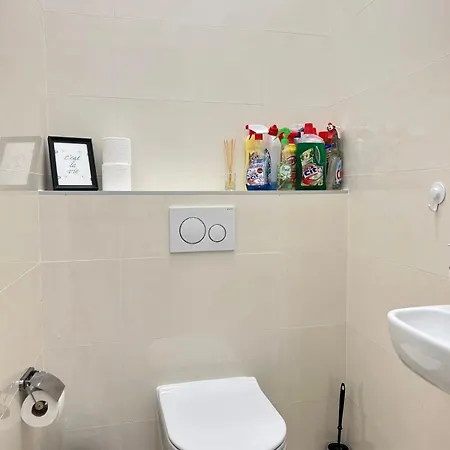Entire Unit In The Center Of Prague Apartment Exterior photo